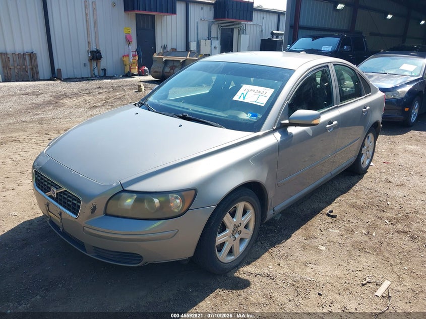 2006 Volvo S40 VIN YV1MS390862215858 IAAI salvage auction — UNDERCARRIAGE, Clear (Virginia), sold $275 on 2026-08-13 (photo 2)