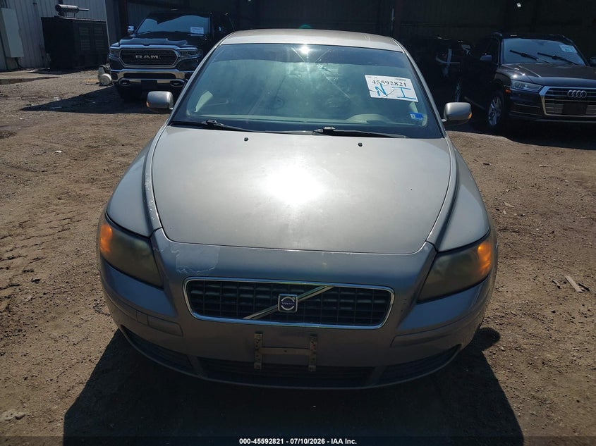 2006 Volvo S40 VIN YV1MS390862215858 IAAI salvage auction — UNDERCARRIAGE, Clear (Virginia), sold $275 on 2026-08-13 (photo 6)