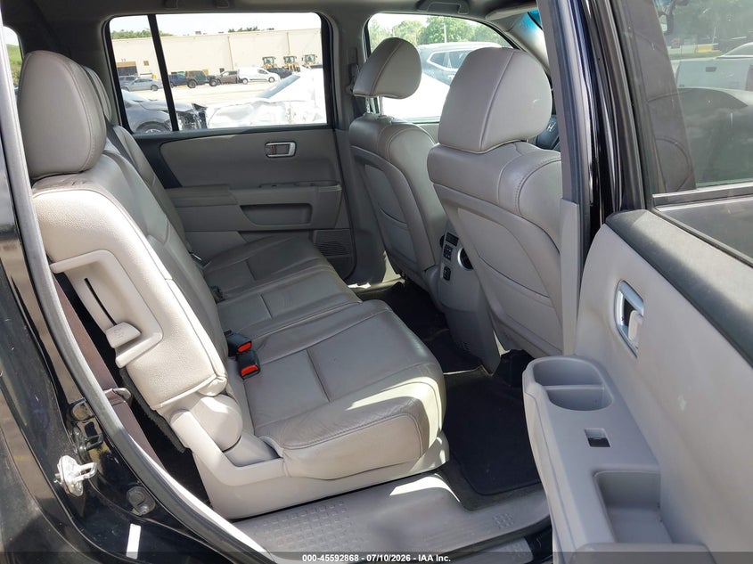 2013 Honda Pilot VIN 5FNYF3H59DB008009 IAAI salvage auction — NORMAL WEAR, Salvage Title, sold $375 on 2026-07-19 (photo 8)