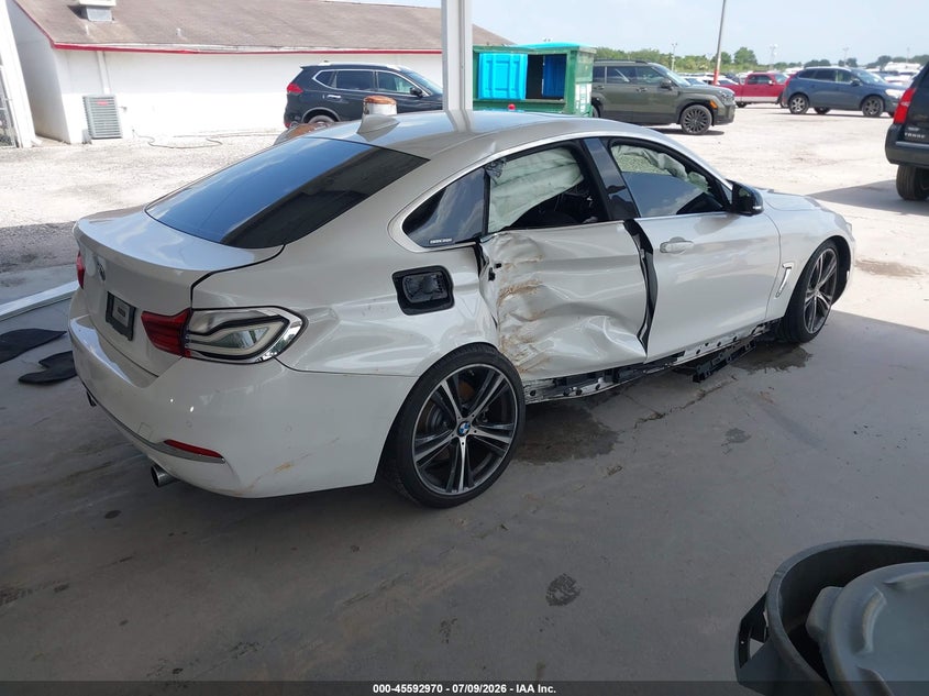 2018 BMW 4er VIN WBA4J7C56JBH13778 IAAI salvage auction — SIDE, Salvage Title, sold $5,800 on 2026-08-02 (photo 4)