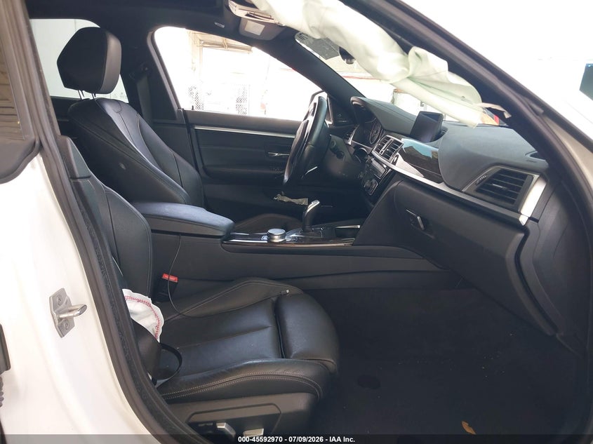 2018 BMW 4er VIN WBA4J7C56JBH13778 IAAI salvage auction — SIDE, Salvage Title, sold $5,800 on 2026-08-02 (photo 5)