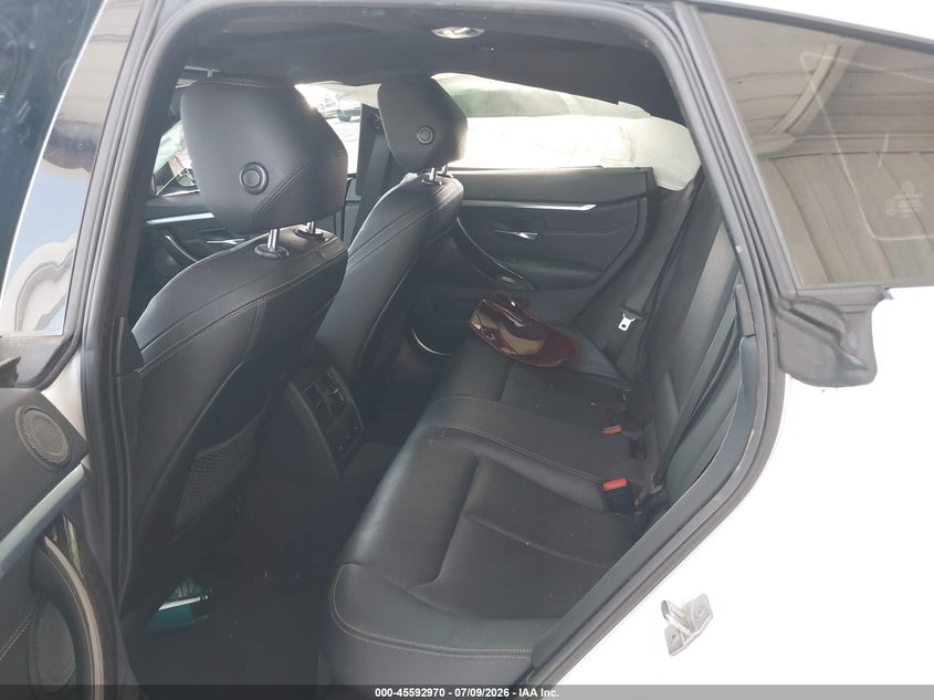 2018 BMW 4er VIN WBA4J7C56JBH13778 IAAI salvage auction — SIDE, Salvage Title, sold $5,800 on 2026-08-02 (photo 8)