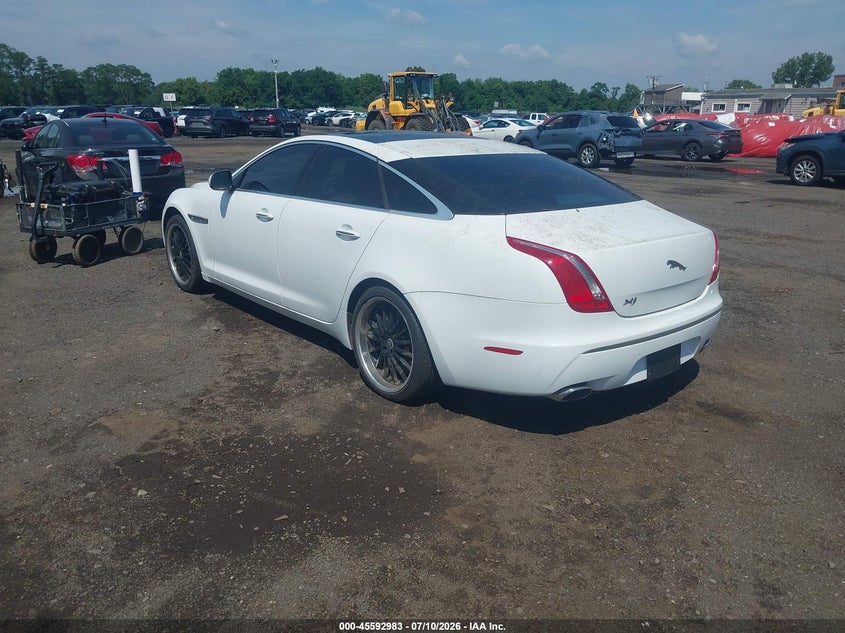 2011 Jaguar Xj series VIN SAJWA1GEXBMV16992 IAAI salvage auction — ROOF, Salvage (Idaho), sold $25 on 2026-07-29 (photo 3)