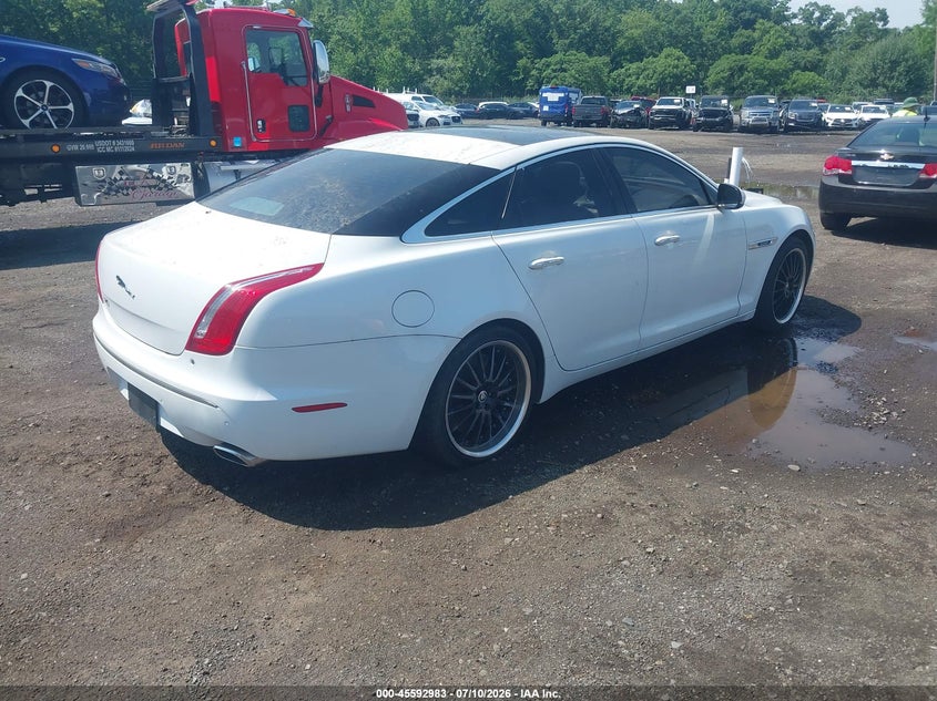 2011 Jaguar Xj series VIN SAJWA1GEXBMV16992 IAAI salvage auction — ROOF, Salvage (Idaho), sold $25 on 2026-07-29 (photo 4)