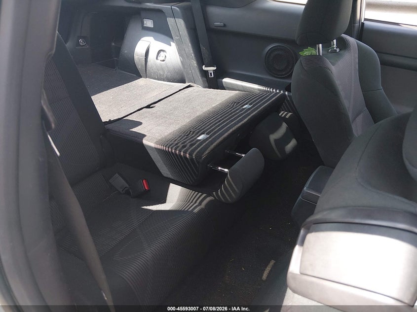 2011 Scion Tc VIN JTKJF5C78B3013601 IAAI salvage auction — NORMAL WEAR, Clear (Washington), sold $425 on 2026-07-29 (photo 8)