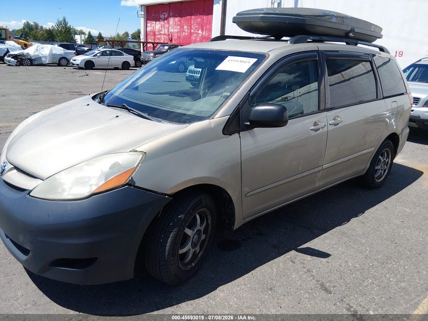 2008 Toyota Sienna VIN 5TDZK23C18S199653 IAAI salvage auction — NORMAL WEAR, Clear-Dealer Only (Oregon), sold $300 on 2026-07-30 (photo 6)