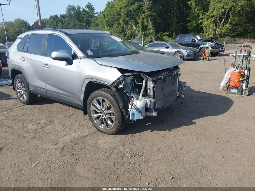2019 Toyota Rav 4 VIN 2T3A1RFV6KC052399 — IAAI salvage auction photo