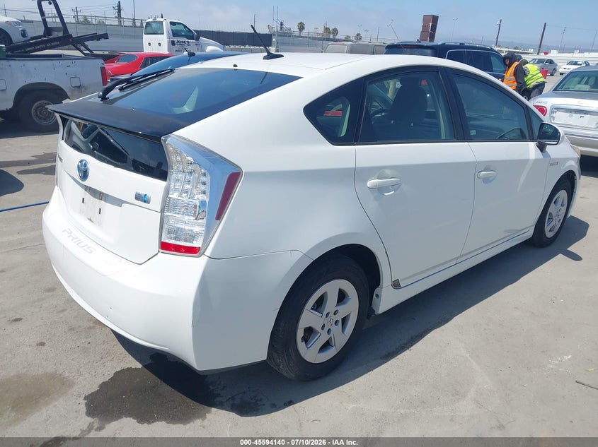 2010 Toyota Prius VIN JTDKN3DU6A0179431 IAAI salvage auction — SIDE, Clear - Dealer Only (California), sold $2,400 on 2026-07-22 (photo 4)