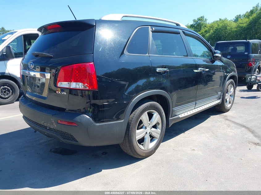 2012 Kia Sorento VIN 5XYKUDA21CG200615 IAAI salvage auction — UNKNOWN, Clear (Massachusetts), sold $1,100 on 2026-07-16 (photo 4)