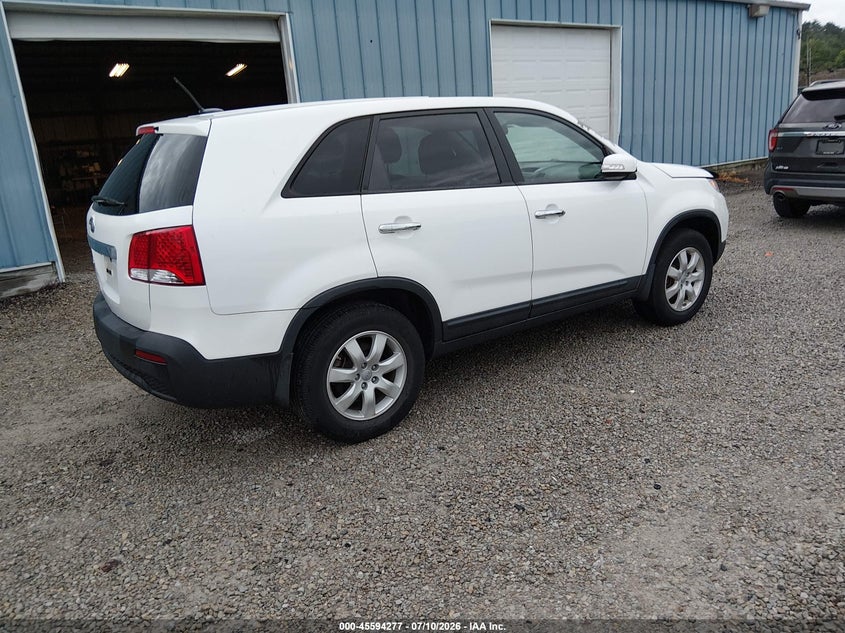 2013 Kia Sorento VIN 5XYKT3A17DG372282 IAAI salvage auction — NORMAL WEAR, Clear (Indiana), sold $1,200 on 2026-07-20 (photo 4)
