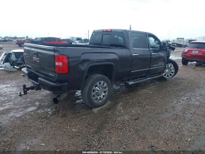 2015 Gmc VIN 1GT120E88FF665151 IAAI salvage auction — SIDE, Salvage Title, sold $3,950 on 2026-08-29 (photo 4)