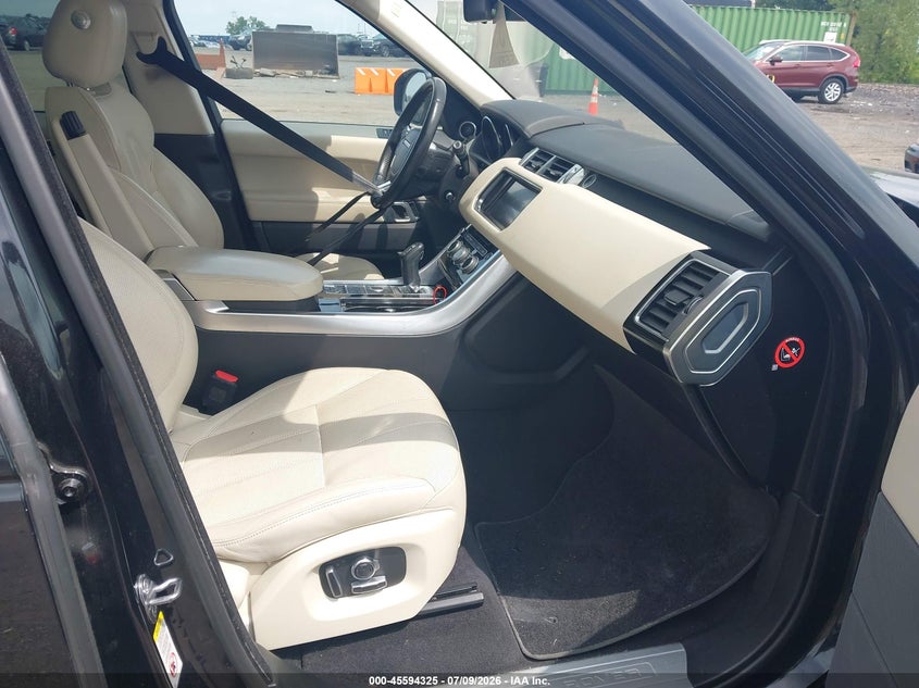 2016 Land rover Range rover sport VIN SALWR2VF2GA638532 IAAI salvage auction — NORMAL WEAR, Clear (Connecticut), sold $2,050 on 2026-07-28 (photo 5)
