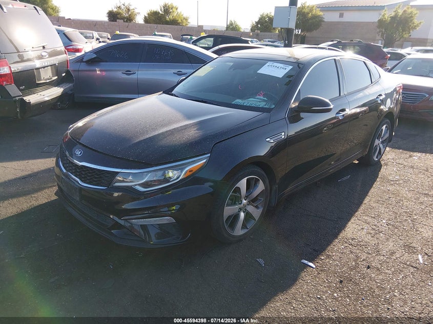 2019 Kia Optima VIN 5XXGT4L31KG330248 IAAI salvage auction — RIGHT FRONT, Salvage Certificate (California), sold $1,950 on 2026-07-31 (photo 2)