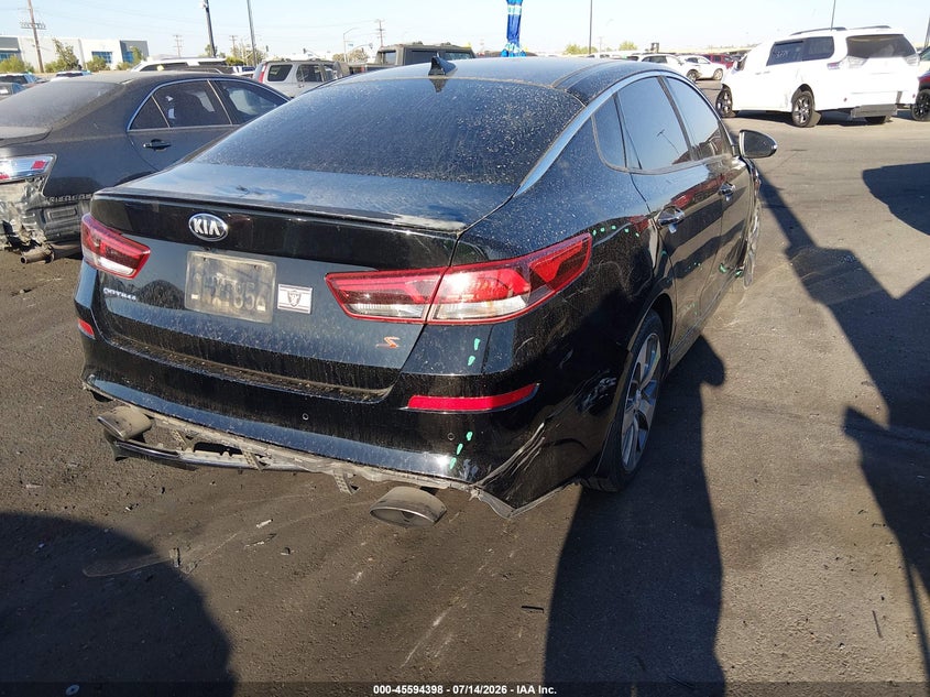 2019 Kia Optima VIN 5XXGT4L31KG330248 IAAI salvage auction — RIGHT FRONT, Salvage Certificate (California), sold $1,950 on 2026-07-31 (photo 4)