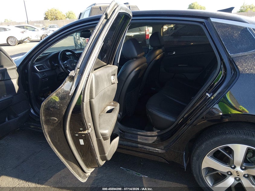 2019 Kia Optima VIN 5XXGT4L31KG330248 IAAI salvage auction — RIGHT FRONT, Salvage Certificate (California), sold $1,950 on 2026-07-31 (photo 8)