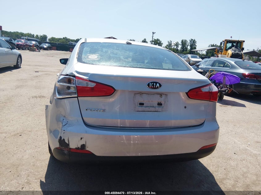 2015 Kia Forte VIN KNAFK4A68F5431497 IAAI salvage auction — REAR END, Salvage - Greater Than 75% (Maryland), sold $1,200 on 2026-07-26 (photo 6)