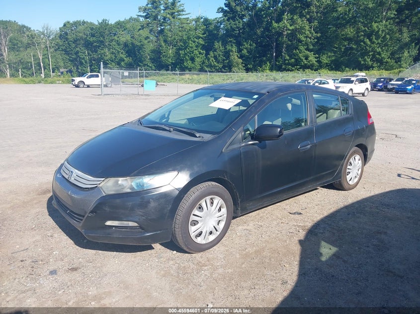 2010 Honda Insight VIN JHMZE2H50AS027563 IAAI salvage auction — REAR END, Reconstructed (Massachusetts), sold $400 on 2026-07-31 (photo 2)