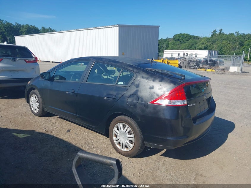2010 Honda Insight VIN JHMZE2H50AS027563 IAAI salvage auction — REAR END, Reconstructed (Massachusetts), sold $400 on 2026-07-31 (photo 3)