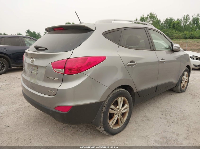 2013 Hyundai Tucson VIN KM8JUCAC6DU762259 IAAI salvage auction — NORMAL WEAR, Clear (New York), sold $375 on 2026-07-23 (photo 4)