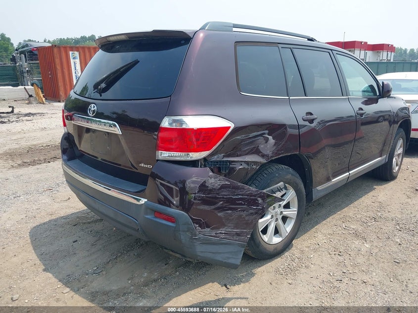 2012 Toyota Highlander VIN 5TDBK3EH2CS104655 IAAI salvage auction — REAR END, Salvage Title, sold $2,100 on 2026-07-30 (photo 6)