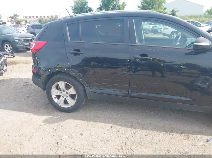 2012 Kia Sportage VIN KNDPBCA23C7234462 IAAI salvage auction — SIDE, Salvage (Iowa), sold $1,050 on 2026-07-29 (photo 6)