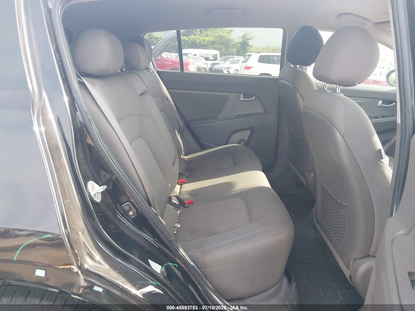 2012 Kia Sportage VIN KNDPBCA23C7234462 IAAI salvage auction — SIDE, Salvage (Iowa), sold $1,050 on 2026-07-29 (photo 8)