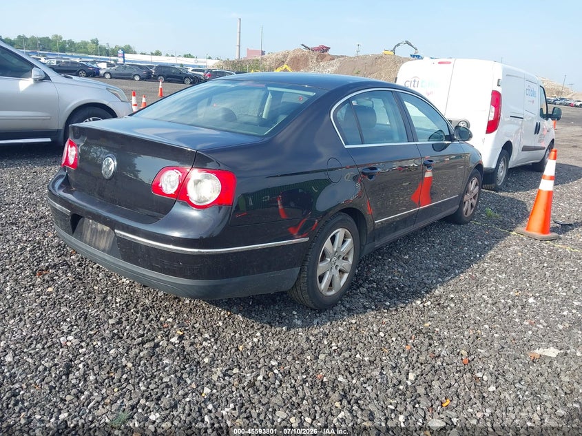 2006 Volkswagen Passat VIN WVWAK73C86P166084 IAAI salvage auction — NORMAL WEAR, Clear (New York), sold $450 on 2026-08-04 (photo 4)
