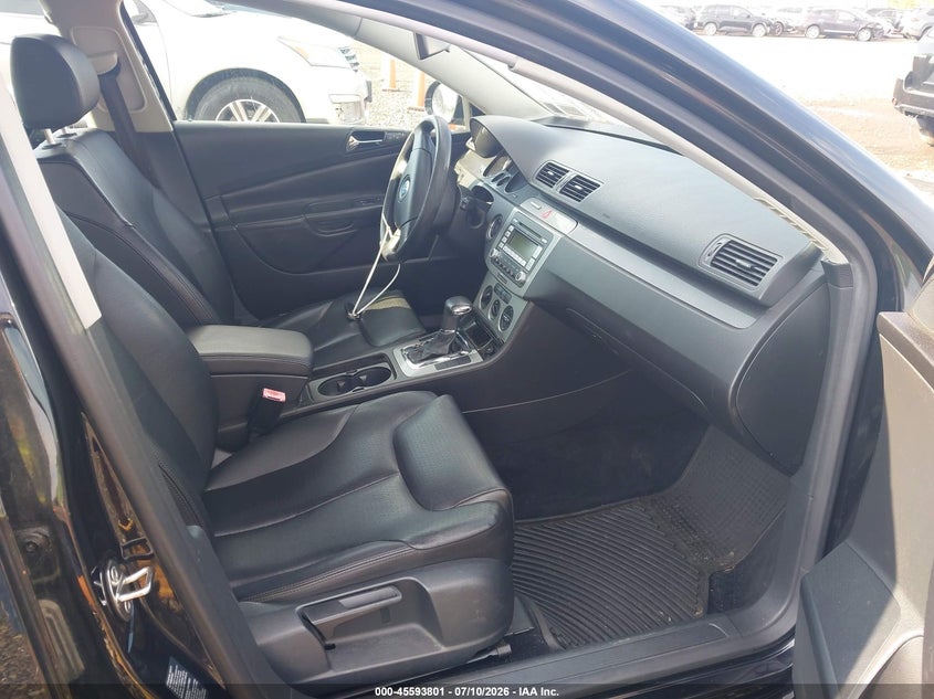 2006 Volkswagen Passat VIN WVWAK73C86P166084 IAAI salvage auction — NORMAL WEAR, Clear (New York), sold $450 on 2026-08-04 (photo 5)