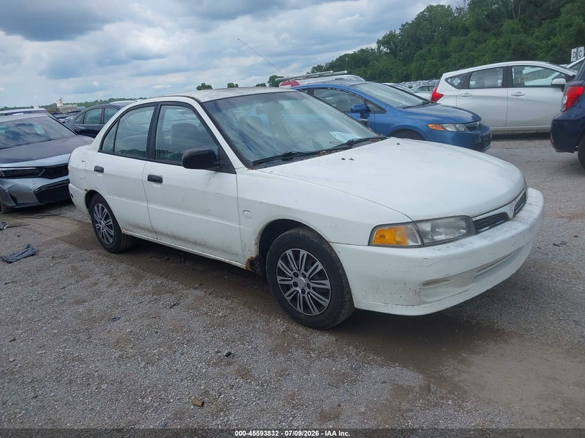 2000 Mitsubishi Mirage VIN JA3AY26C0YU029415 IAAI salvage auction — NORMAL WEAR, Clear (Kansas), sold $350 on 2026-07-15 (photo 1)