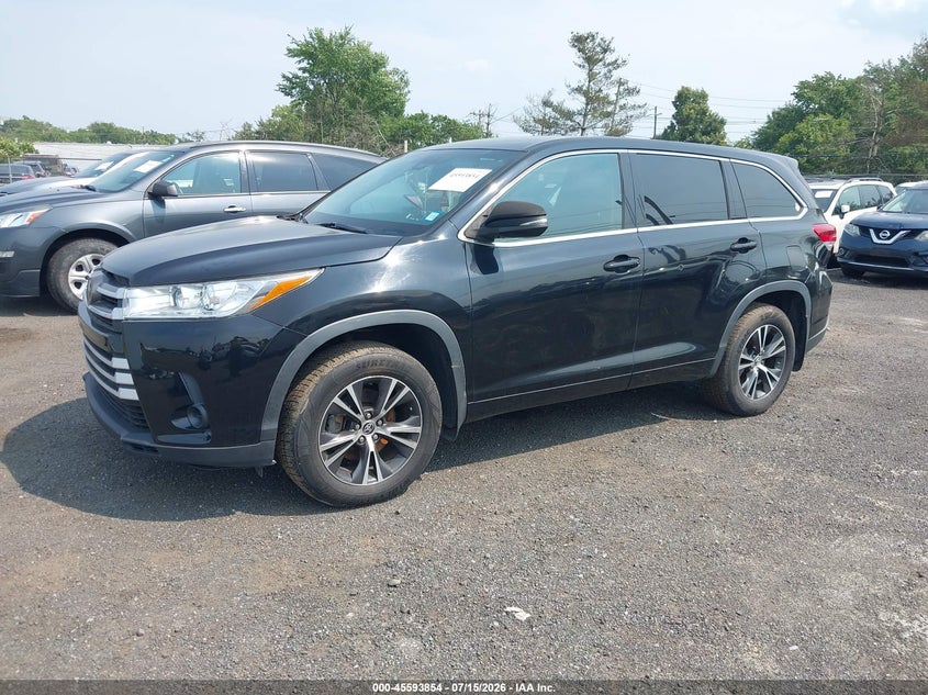 2018 Toyota Highlander VIN 5TDBZRFH2JS825908 IAAI salvage auction — FRONT END, Clear (New York), sold $3,350 on 2026-07-29 (photo 2)