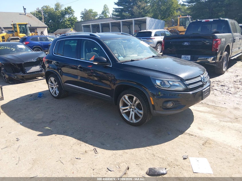 2013 Volkswagen Tiguan VIN WVGBV3AX8DW622495 IAAI salvage auction — NORMAL WEAR, Clear (Massachusetts), sold $375 on 2026-07-29 (photo 1)