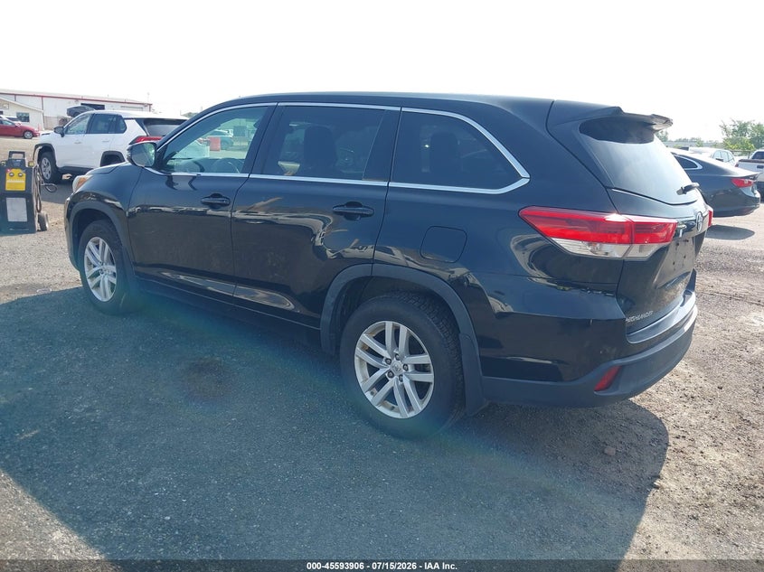 2017 Toyota Highlander VIN 5TDBZRFH1HS412050 IAAI salvage auction — RIGHT SIDE, Clear (New York), sold $5,525 on 2026-08-01 (photo 3)