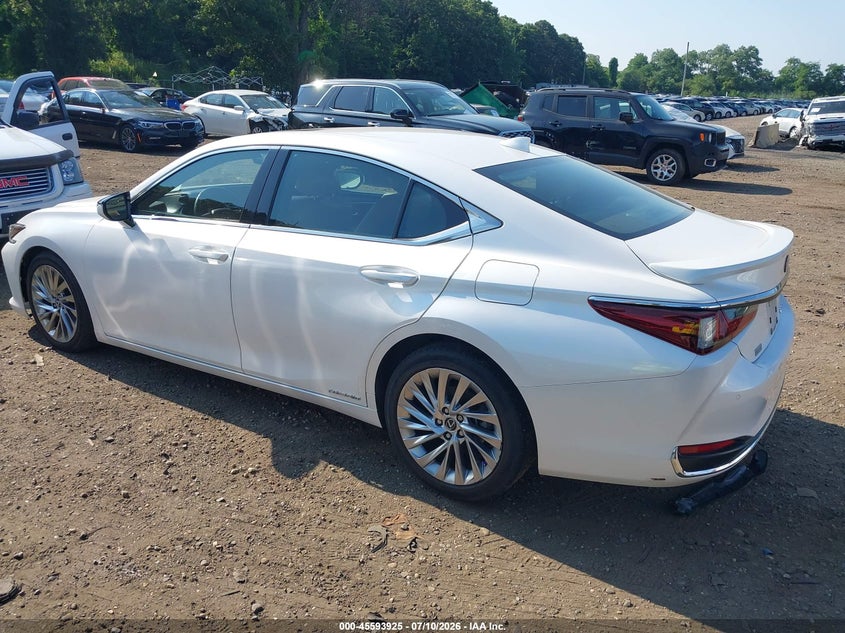 2021 Lexus ES VIN 58AEA1C17MU006118 IAAI salvage auction — FRONT END, Salvage Title, sold $11,300 on 2026-08-25 (photo 3)