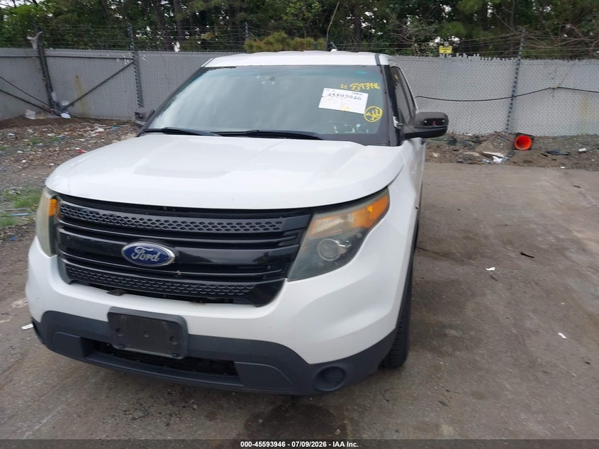 2014 Ford Police interceptor utility VIN 1FM5K8AR4EGC60603 IAAI salvage auction — NORMAL WEAR, Clear (New York), sold $725 on 2026-07-14 (photo 6)