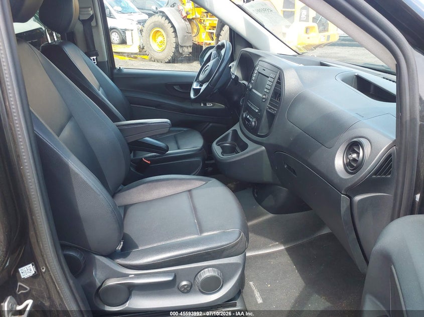 2018 Mercedes-benz Metris VIN WD4PG2EE5J3397916 IAAI salvage auction — ALL OVER, Clear (New York), sold $4,500 on 2026-07-29 (photo 5)