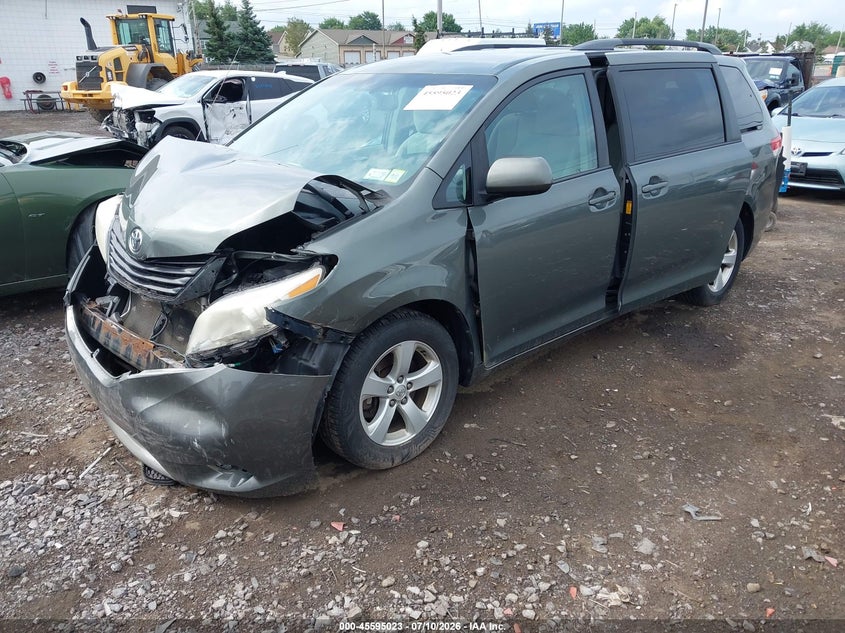 2013 Toyota Sienna VIN 5TDKK3DC1DS372653 IAAI salvage auction — FRONT END, Mv-907A (New York), sold $25 on 2026-07-29 (photo 2)