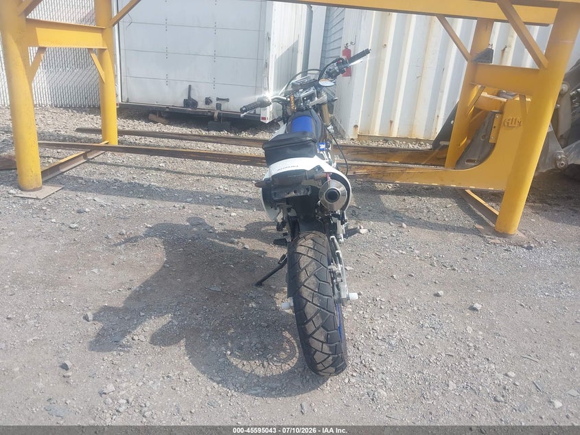 2019 Suzuki Dr-z VIN JS1SK44AXK2100301 IAAI salvage auction — RIGHT FRONT, Salvage (Pennsylvania), sold $1,200 on 2026-07-29 (photo 6)