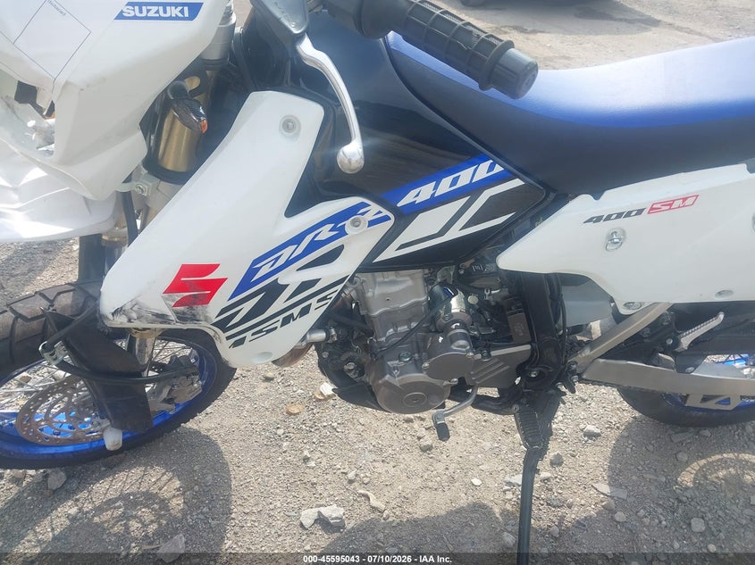 2019 Suzuki Dr-z VIN JS1SK44AXK2100301 IAAI salvage auction — RIGHT FRONT, Salvage (Pennsylvania), sold $1,200 on 2026-07-29 (photo 9)