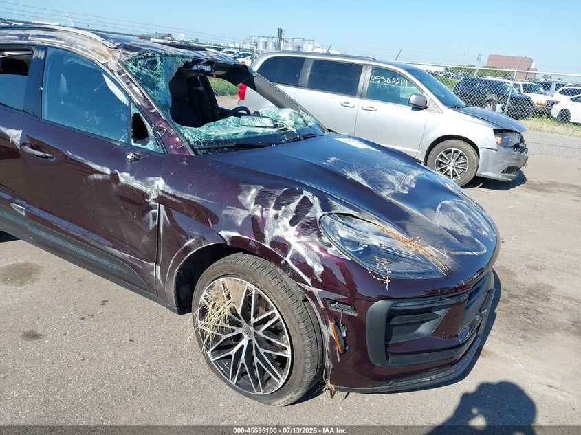 2024 Porsche Macan VIN WP1AA2A53RLB19016 IAAI salvage auction — ROLLOVER, Salvage (Minnesota), sold $9,100 on 2026-09-08 (photo 6)