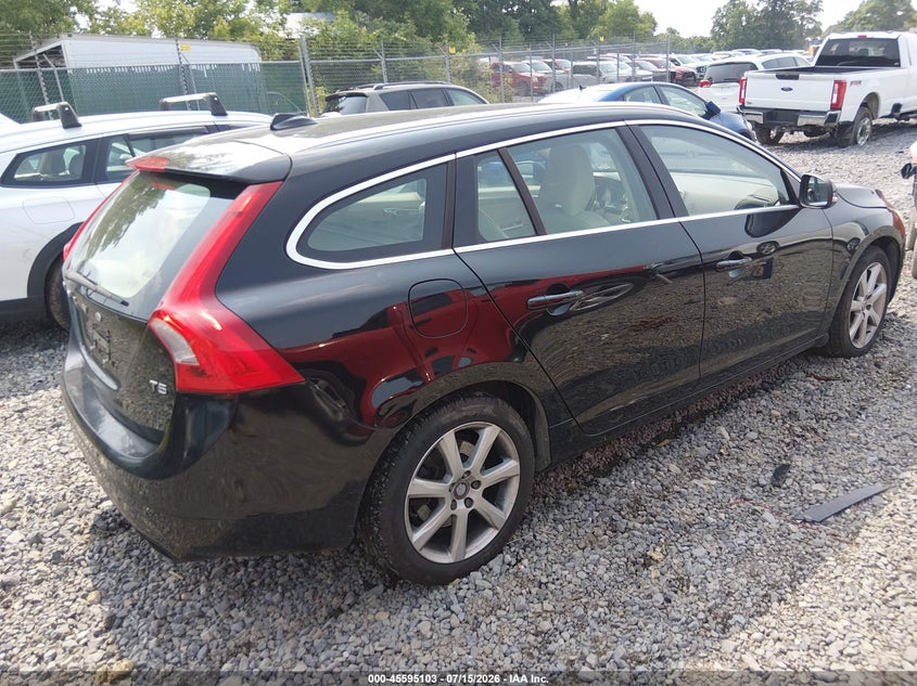 2016 Volvo V60 VIN YV140MEK9G1292930 IAAI salvage auction — NORMAL WEAR, Original (West Virginia), sold $450 on 2026-07-29 (photo 4)