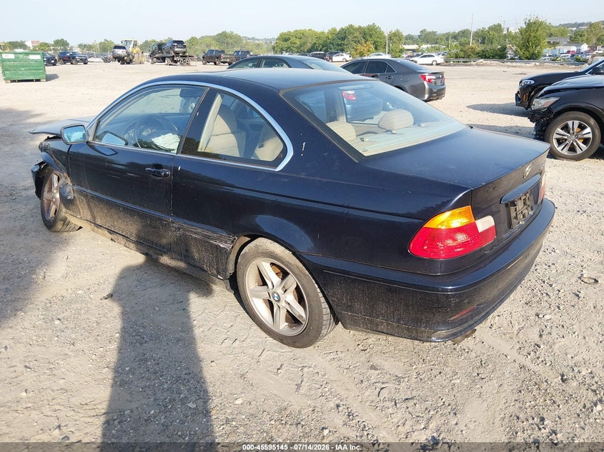 2003 BMW 3er VIN WBABN33403PG62053 IAAI salvage auction — LEFT SIDE, Salvage (Pennsylvania), sold $375 on 2026-08-07 (photo 3)