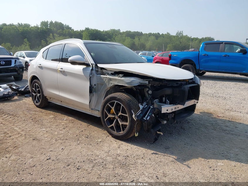 2021 Alfa romeo Stelvio VIN ZASPAKBN2M7D10350 IAAI salvage auction — FRONT END, Salvage Title, sold $7,500 on 2026-08-19 (photo 1)