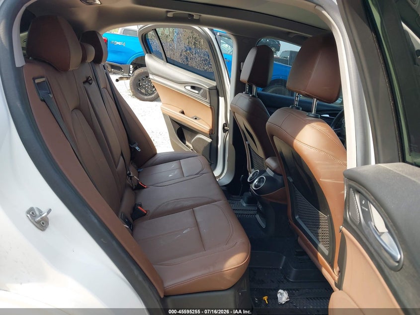2021 Alfa romeo Stelvio VIN ZASPAKBN2M7D10350 IAAI salvage auction — FRONT END, Salvage Title, sold $7,500 on 2026-08-19 (photo 8)