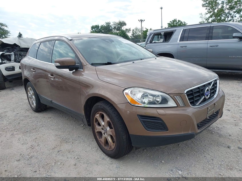 2012 Volvo Xc60 VIN YV4902DZ8C2340627 IAAI salvage auction — NORMAL WEAR, Clear (Illinois), sold $425 on 2026-07-28 (photo 1)