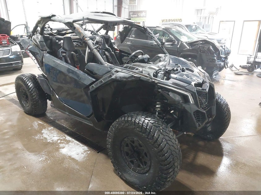 2018 Can-am/ brp Maverick VIN 3JBVGAY44JK001096 — IAAI salvage auction photo