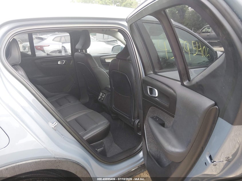 2023 Volvo Xc40 VIN YV4L12UV5P2096554 IAAI salvage auction — REAR END, Salvage (Indiana), sold $12,200 on 2026-08-13 (photo 8)