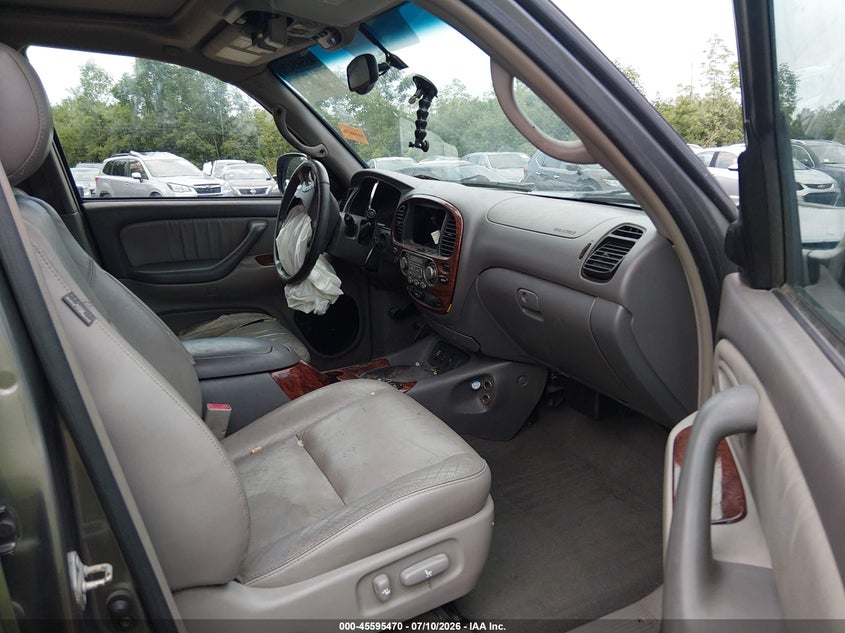 2005 Toyota Sequoia VIN 5TDBT48AX5S249964 IAAI salvage auction — FRONT END, Salvage (Ohio), sold $675 on 2026-07-28 (photo 5)