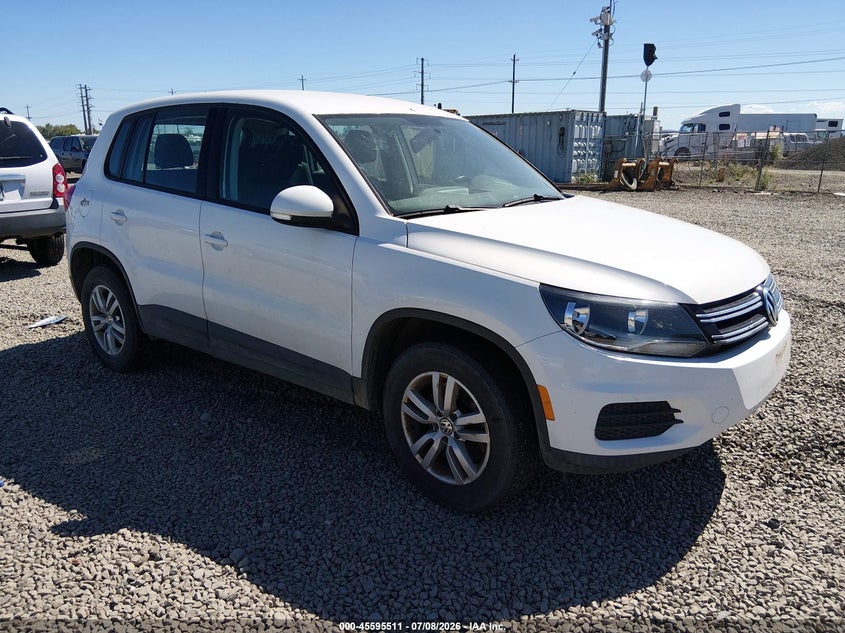 2013 Volkswagen Tiguan VIN WVGBV3AX3DW571455 IAAI salvage auction — NORMAL WEAR, Peddle Clear Public-Restricted (Oregon), sold $225 on 2026-07-29 (photo 1)
