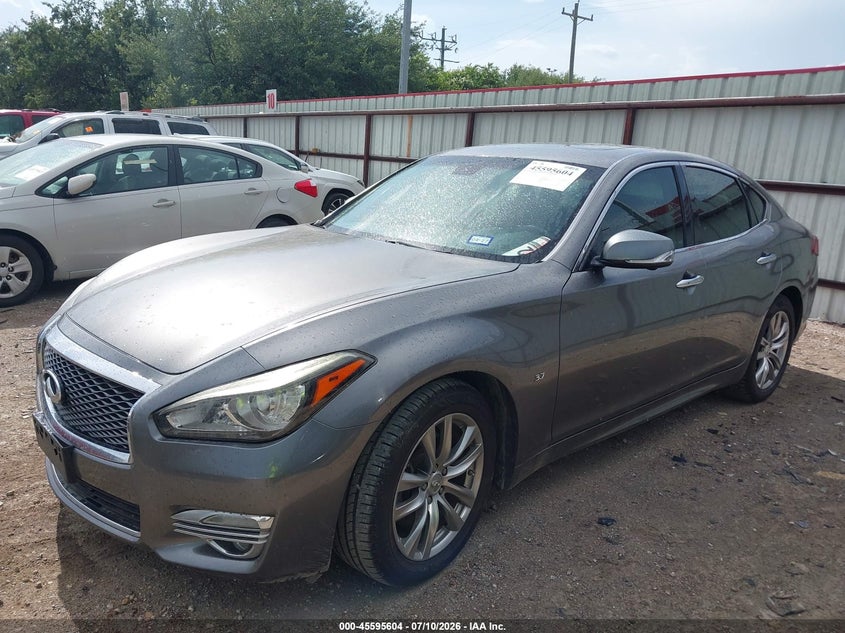 2015 Infiniti Q70 VIN JN1BY1AP7FM541005 IAAI salvage auction — SIDE, Salvage Title, sold $1,700 on 2026-07-29 (photo 2)