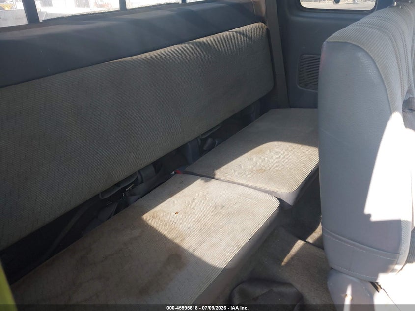 1997 Toyota T100 VIN JT4TN12D4V0028749 IAAI salvage auction — NORMAL WEAR, Salvage (North Carolina), sold $875 on 2026-07-16 (photo 8)